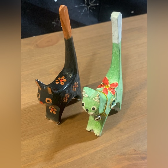 Handpainted Cat Ring Figurines Wood Long Tall Kitties Mexico Set Lot 2 NWT - Picture 2 of 16